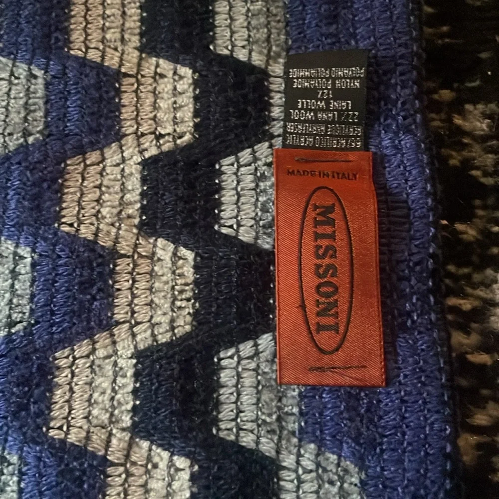 MISSONI Zig Zag Blues Scarf 💙💙 - Picture 3 of 7